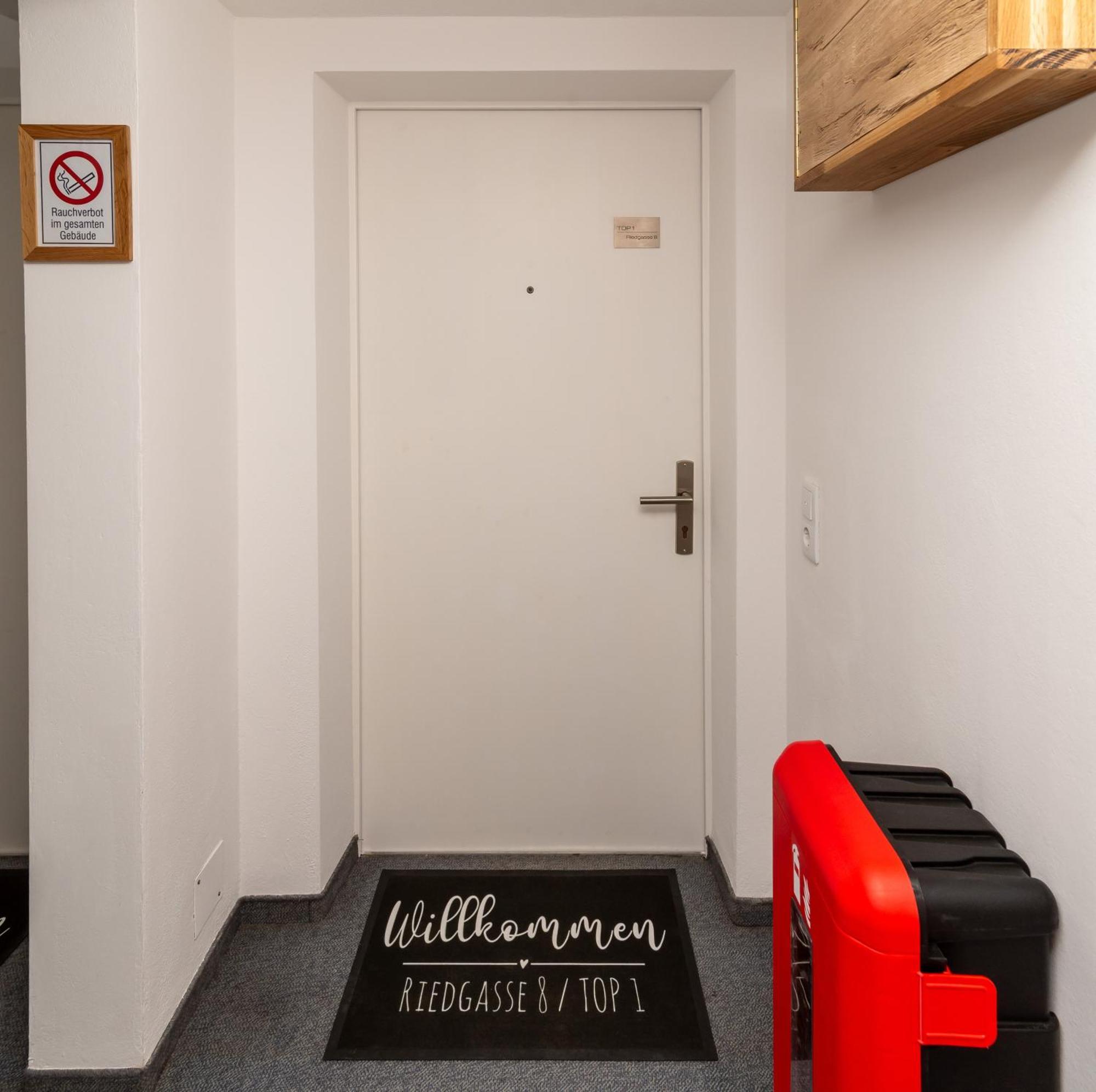 Crimson Cottage Apartments Dornbirn Exterior foto